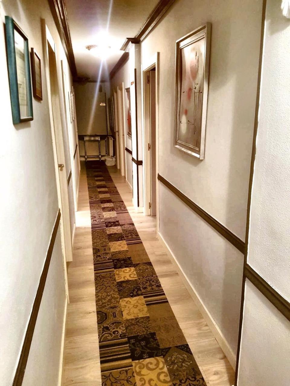 Hostal El Pesquero Burgos Bagian luar foto