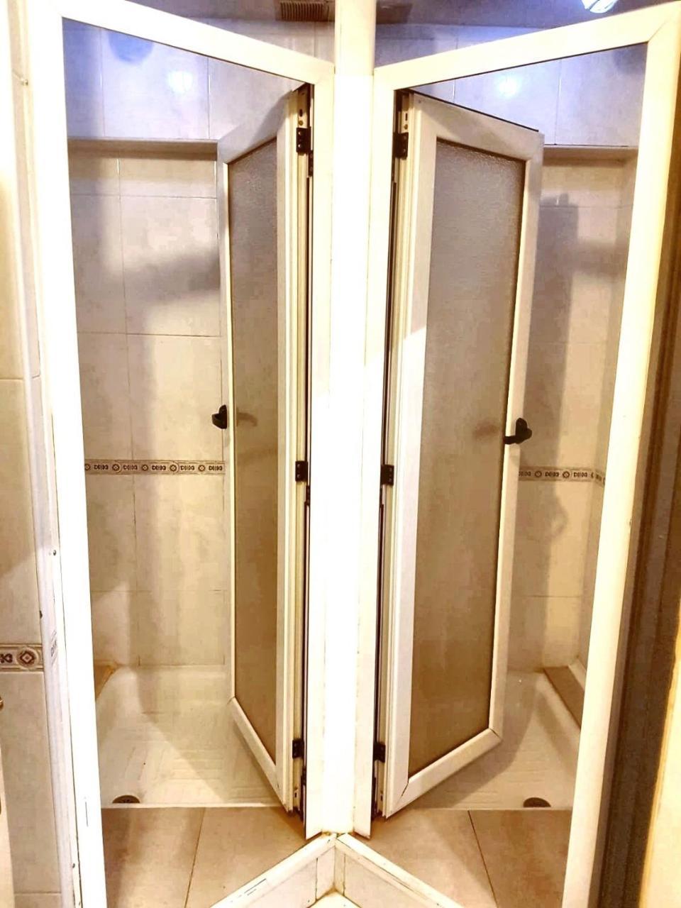 Hostal El Pesquero Burgos Bagian luar foto